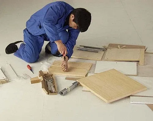 简易布衣柜组装二维码怎么做?收纳家具商家提升用户动手体验方案